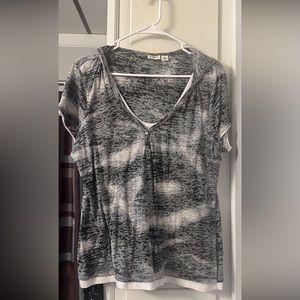 Women’s hooded top